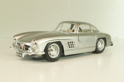 Mercedes 300 SL (W198) 1955, silver, 18-22023, Burago 1:24