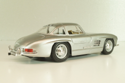 Mercedes 300 SL (W198) 1955, silver, 18-22023, Burago 1:24