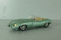 Jaguar E-type Cabrio 1961, light green, Eligor 1:43