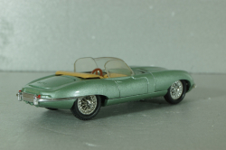 Jaguar E-type Cabrio 1961, light green, Eligor 1:43