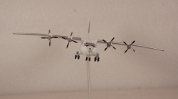 Ан-10А Antonov AN-10 Алма-Аты модель самолета, Herpa 1:200