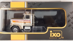 Freightliner FLC 120 64 T beige 1977, TR076, IXO 1:43
