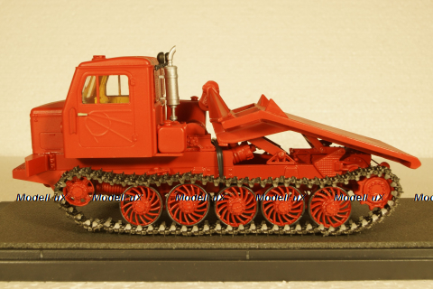 ТТ-4 Трактор трелевочный 1969г., красный, RTM 1:43