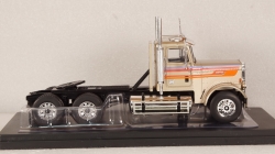 Freightliner FLC 120 64 T beige 1977, TR076, IXO 1:43