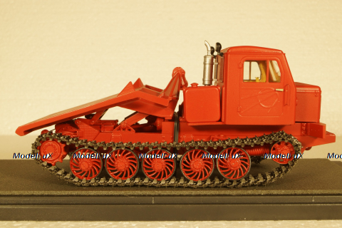 ТТ-4 Трактор трелевочный 1969г., красный, RTM 1:43