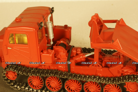 ТТ-4 Трактор трелевочный 1969г., красный, RTM 1:43