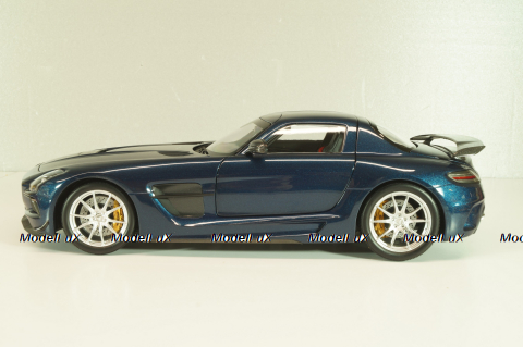 Mercedes-Benz SLS AMG Black series 2013, blue metallic, 110033026, Minichamps 1:18