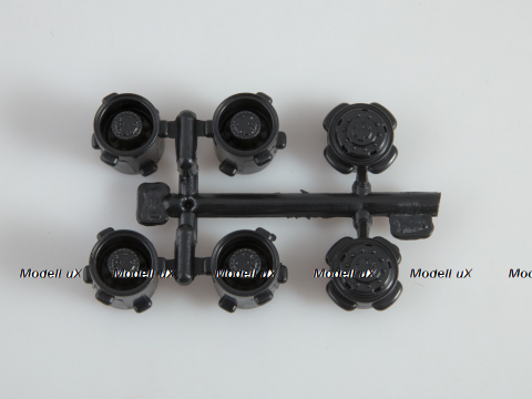 Сборная модель КАМАЗ-65225 (рестайлинг) седельный тягач, 1457AVD, AVD Models 1:43