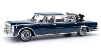 Mercedes 600 Pullman (W100) Landaulet with functional softtop, CMC 1:18