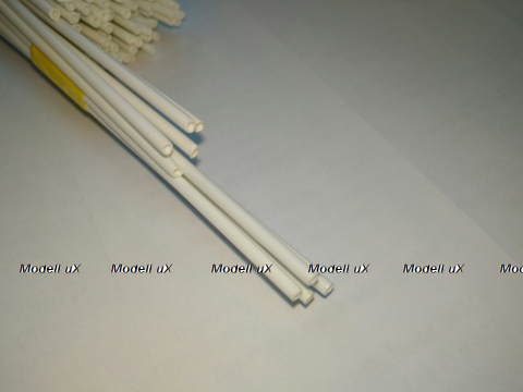 Труба круглая пластиковая 2х500мм цвет белый