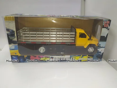 Chevrolet Kodiak C4500, New Ray 1:43
