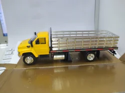 Chevrolet Kodiak C4500, New Ray 1:43
