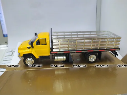 Chevrolet Kodiak C4500, New Ray 1:43