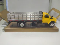 Chevrolet Kodiak C4500, New Ray 1:43