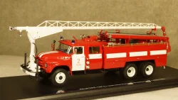 Зил 133Г1 АЦ-40 с телескопическим подъемником, Казань 1980 г., TruckTyr 1:43