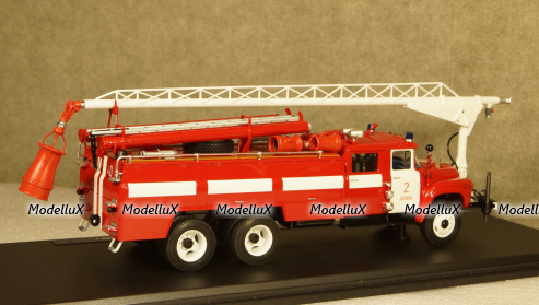 Зил 133Г1 АЦ-40 с телескопическим подъемником, Казань 1980 г., TruckTyr 1:43
