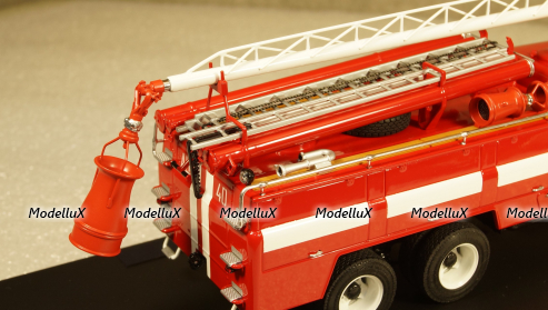 Зил 133Г1 АЦ-40 с телескопическим подъемником, Казань 1980 г., TruckTyr 1:43
