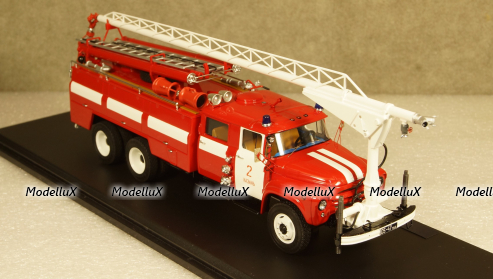Зил 133Г1 АЦ-40 с телескопическим подъемником, Казань 1980 г., TruckTyr 1:43