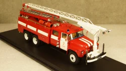 Зил 133Г1 АЦ-40 с телескопическим подъемником, Казань 1980 г., TruckTyr 1:43