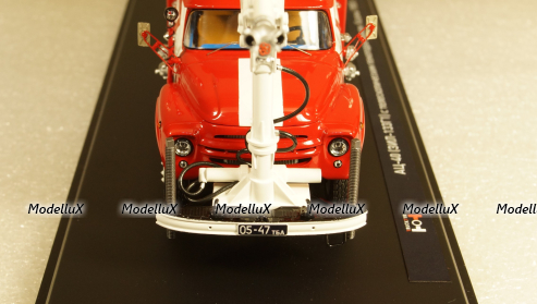 Зил 133Г1 АЦ-40 с телескопическим подъемником, Казань 1980 г., TruckTyr 1:43