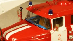 Зил 133Г1 АЦ-40 с телескопическим подъемником, Казань 1980 г., TruckTyr 1:43