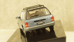 Ford Sierra Ghia metallic-silver 1988, CLC352N, IXO 1:43