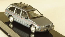 Ford Sierra Ghia metallic-silver 1988, CLC352N, IXO 1:43