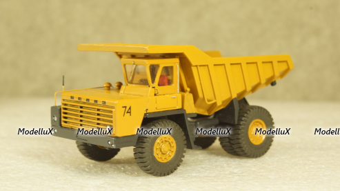 БЕЛАЗ 540А карьерный самосвал желтый, Бригадир 1:87