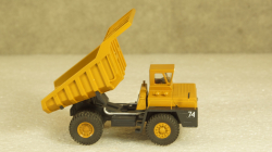 БЕЛАЗ 540А карьерный самосвал желтый, Бригадир 1:87