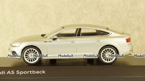Audi A5 Sportback 2017 silver, Spark 1:43 Уценка!