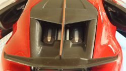 Bugatti Divo red/carbon 2019, 18-11045, Burago 1:18