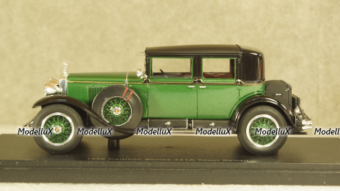 Cadillac 341A town sedan, personal car Al Capone - 1928, EMUS43077A, ESVAL Model 1:43