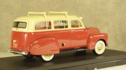 Chevrolet 3100 Suburban Maroon & Cream 1951, EMUS43085A, ESVAL Model 1:43