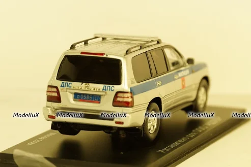 Toyota Land Cruiser 100 ДПС Москва 2007, Spark 1:43