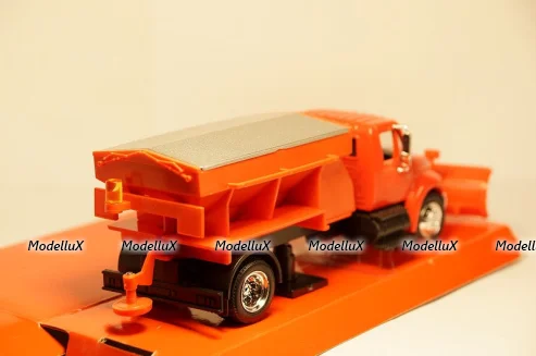 International 4200 Snow Plow Truck