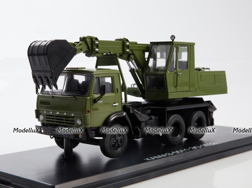 Авто-экскаватор ЭО-3532 КАМАЗ-5511, 1977,  хаки, SSM1456, SSM 1:43