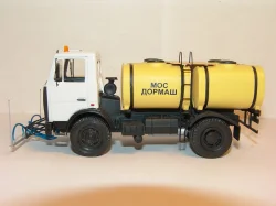 Маз 5433 КУМ 101 поливалка, Nik models 1:43