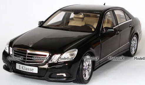 Mercedes E-class Limousine Avantgarde (W212) black, B66960213, Minichamps 1:18