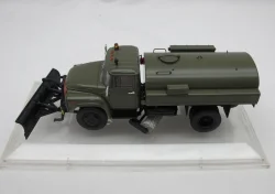 АКПМ-3, Аэродромная Комбинированная Поливомоечная Машина, на шасси Зил-130, 1984г., 113069,  DiP Models 1:43