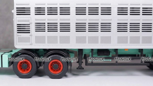 Mercedes LPS 1632 Livestock transporter 1970 green/white/silver, IXO TTR008 1:43