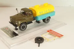 Газ-53А АЦПТ-3,3 "Молоко", хаки/желтый, 1973 г., 105357, DiP Models 1:43