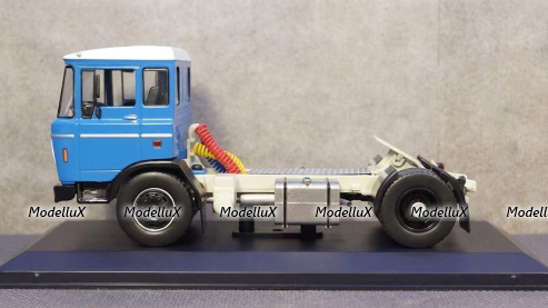 DAF 2600 1970 blue, IXO TR050 1:43