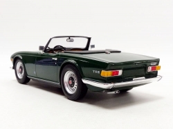 Triumph TR6 1969 Dark Green (LHD), 155132036, Minichamps 1:18