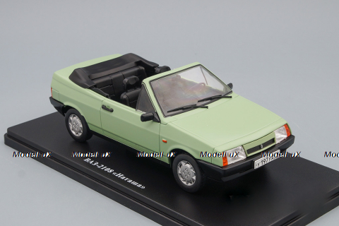 ВАЗ 2108 "Наташа" Легендарные Советские Автомобили №63, Hachette 1:24 (без журнала)