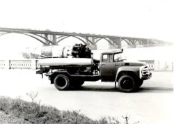 Зил-130 АГВТ, Новосибирск, 1965г. с поворотным мостом, TruckTyr 1:43