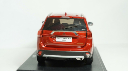Mitsubishi Outlander 2015, Paudi 1:18