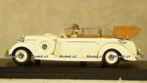 Mercedes 770K Cabriolet 1938 With Figures Eva Braun (Hitler's wife) and SS Military Guard, 4490/P, RIO 1:43