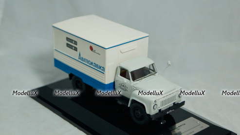 Mercedes G63 AMG 6x6, Spark 1:43
