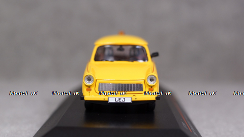 Trabant P601 Follow Me DHL HUB Leipzig 2001, IST190, IST 1:43