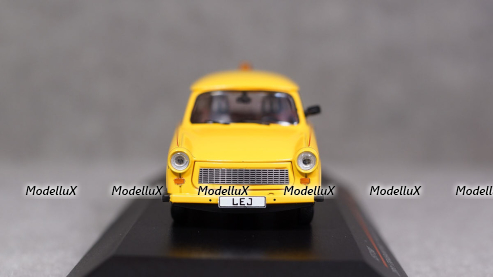 Trabant P601 Follow Me DHL HUB Leipzig 2001, IST190, IST 1:43
